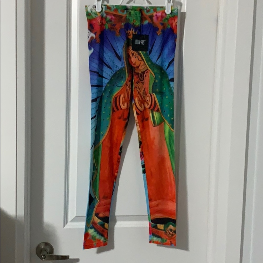 Iron fist Guadalupe leggings size M
